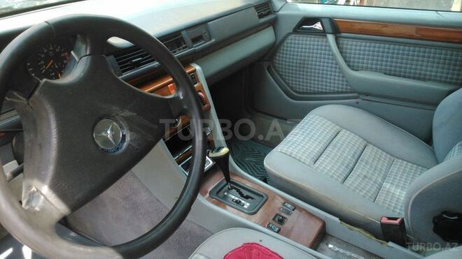 Mercedes E 230 1993, 400,000 km - 2.3 l - Bakı