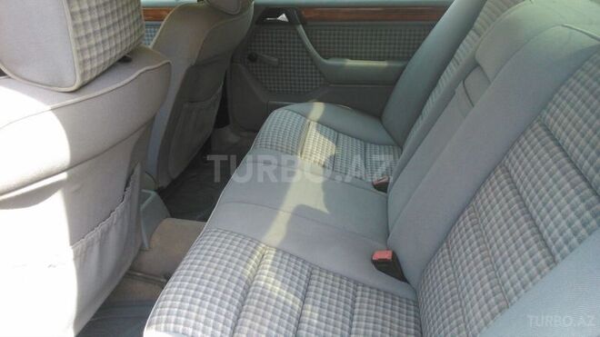 Mercedes E 230 1993, 400,000 km - 2.3 l - Bakı