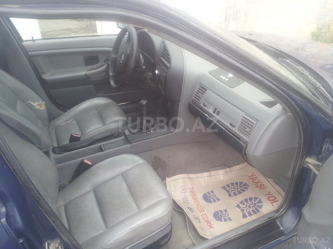 BMW 318 1991, 222,222 km - 1.8 l - Quba