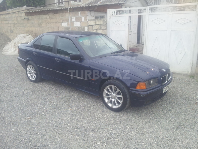 BMW 318 1991, 222,222 km - 1.8 l - Quba