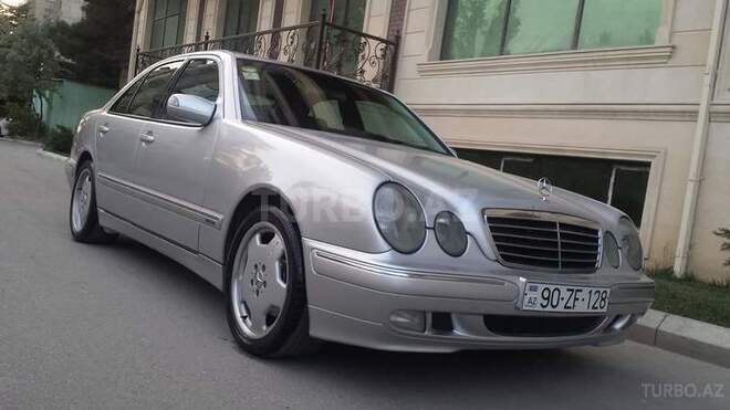 Mercedes E 270 2000, 330,000 km - 2.7 л - Bakı