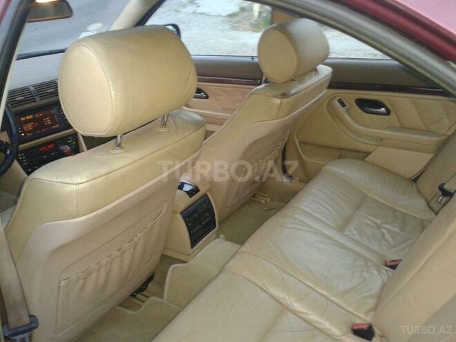 BMW 540 2001, 296,000 km - 4.4 l - Bakı