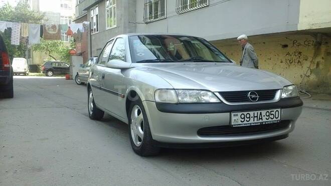 Opel Vectra 1998, 170,000 km - 1.8 l - Bakı