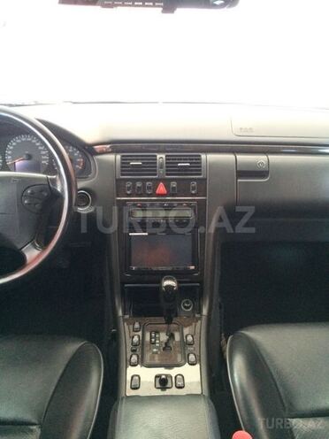 Mercedes E 240 2001, 212,000 km - 2.4 л - Bakı