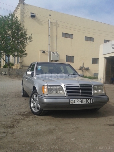 Mercedes E 200 1995, 344,000 km - 2.0 л - Bərdə