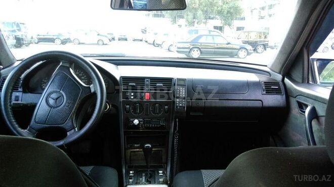 Mercedes C 220 1993, 424,495 km - 2.2 l - Bakı