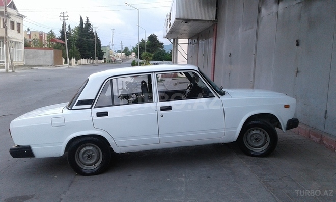 LADA (VAZ) 2107 2009, 145,000 km - 1.6 l - Zaqatala