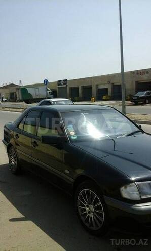 Mercedes C 230 1999, 250,000 km - 2.3 l - Sumqayıt