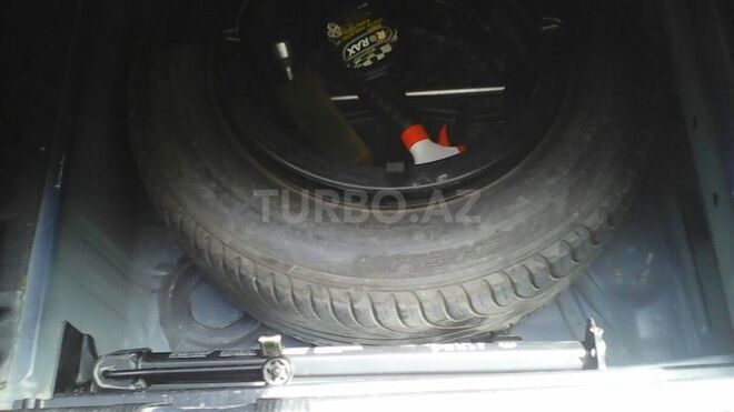 Mercedes E 240 1999, 290,000 km - 2.4 л - Bakı