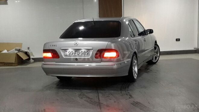 Mercedes E 280 1999, 224,000 km - 2.8 l - Bakı