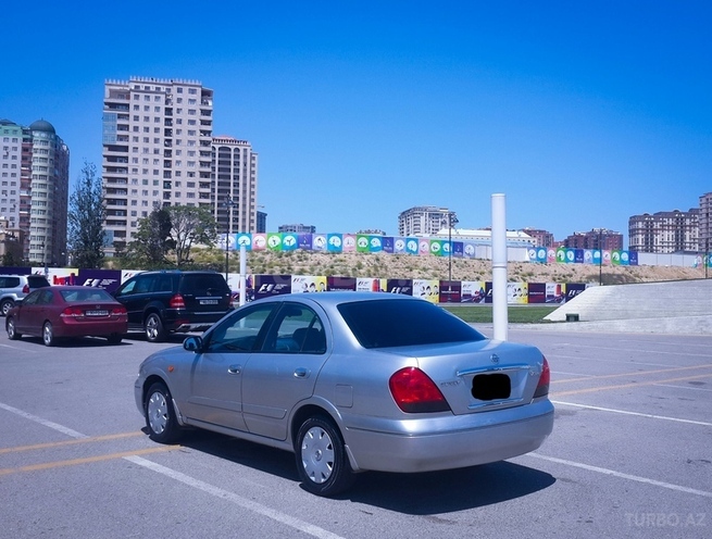 Nissan Sunny 2004, 182,000 km - 1.6 l - Bakı
