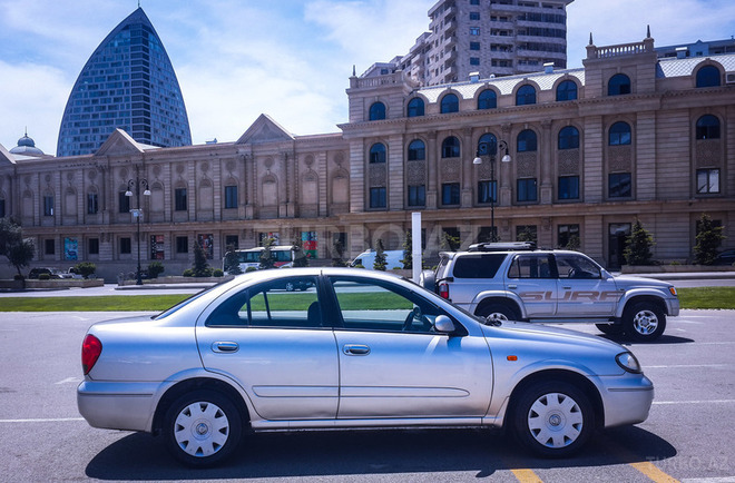 Nissan Sunny 2004, 182,000 km - 1.6 l - Bakı