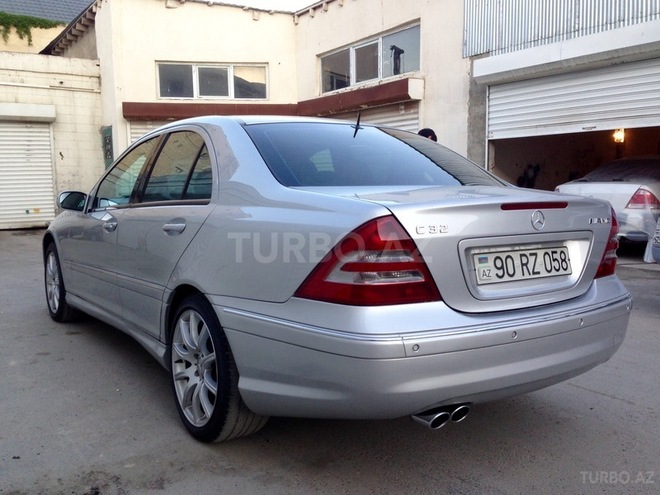 Mercedes C 32 AMG 2004, 215,000 km - 3.2 л - Bakı