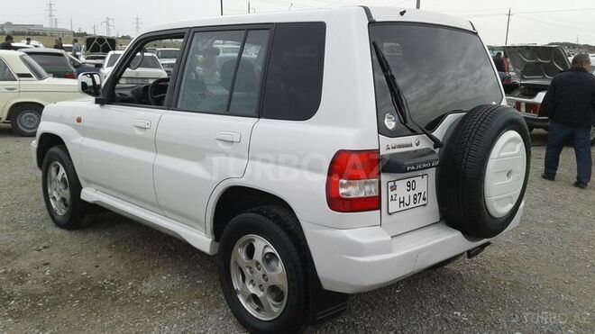 Mitsubishi Pajero io 2000, 150,000 km - 1.8 l - Sumqayıt