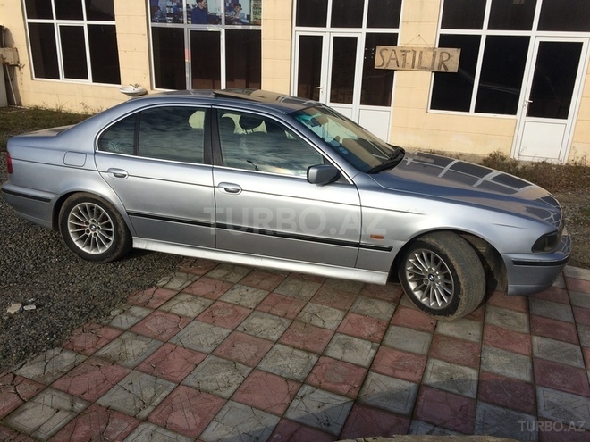 BMW 528 1996, 254,320 km - 2.8 l - Masallı