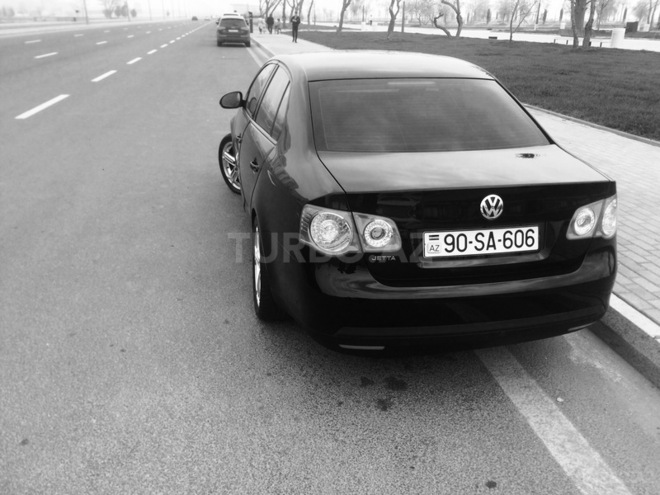 Volkswagen Jetta 2009, 100,000 km - 1.6 l - Bakı