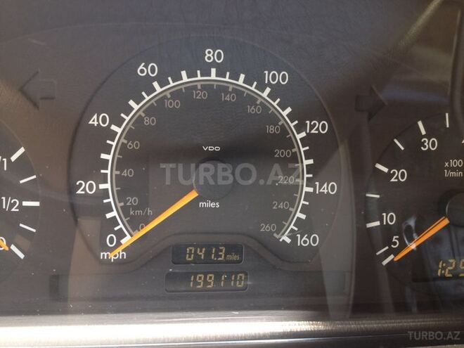 Mercedes C 230 1998, 199,000 km - 2.3 l - Bakı