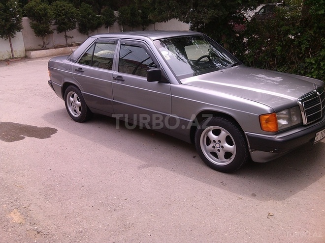 Mercedes 190 1990, 28,500 km - 1.8 l - Bakı