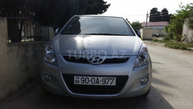 Hyundai i20 2011, 75,000 km - 1.4 л - Bakı