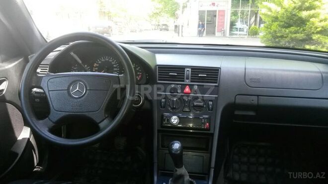 Mercedes C 180 1999, 187,000 km - 1.8 l - Mingəçevir