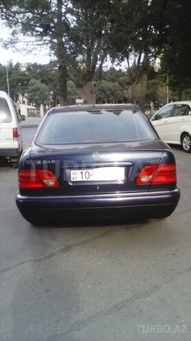Mercedes E 240 1999, 288,000 km - 2.4 л - Bakı