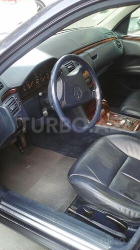 Mercedes E 240 1999, 288,000 km - 2.4 л - Bakı