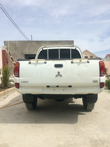Mitsubishi L200 2008, 138,400 km - 2.5 l - Bakı