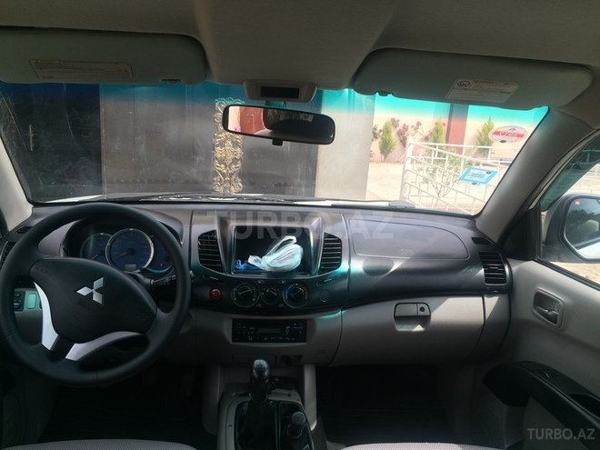 Mitsubishi L200 2008, 138,400 km - 2.5 l - Bakı
