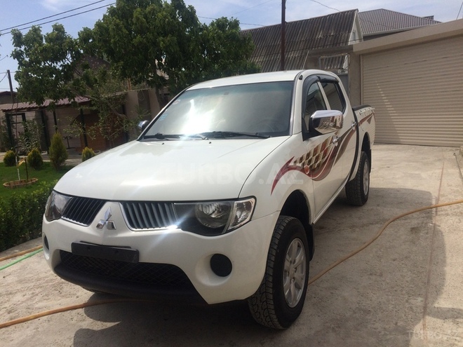 Mitsubishi L200 2008, 138,400 km - 2.5 l - Bakı