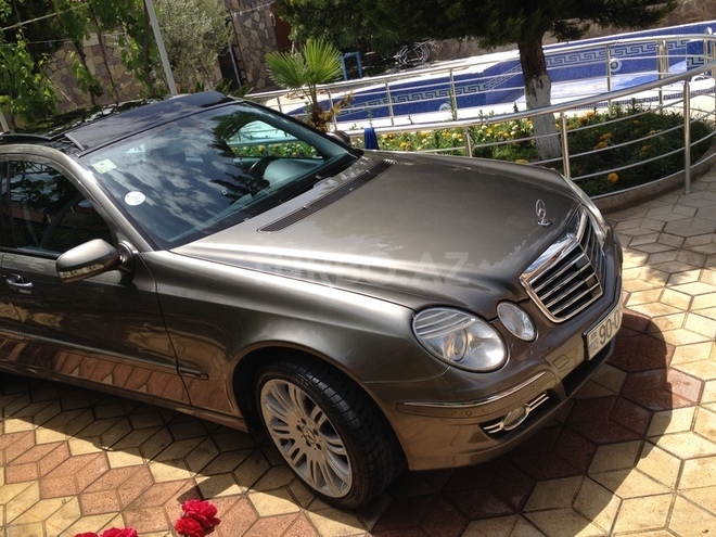 Mercedes E 300 2007, 215,000 km - 3.0 l - Bakı