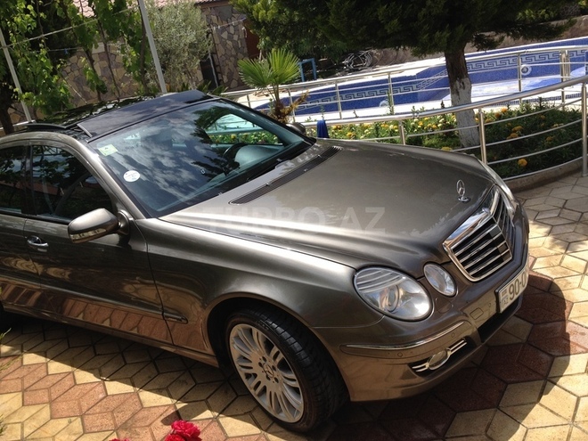 Mercedes E 300 2007, 215,000 km - 3.0 l - Bakı