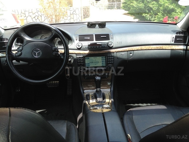 Mercedes E 300 2007, 215,000 km - 3.0 l - Bakı