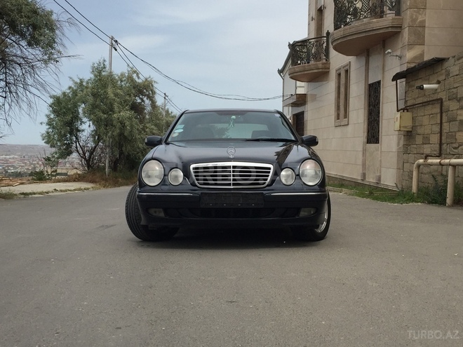 Mercedes E 320 2000, 217,000 km - 3.2 l - Bakı