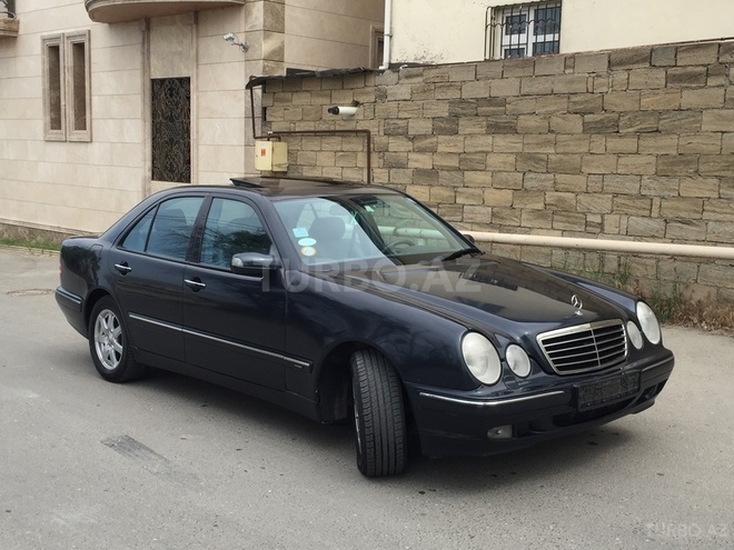 Mercedes E 320 2000, 217,000 km - 3.2 l - Bakı