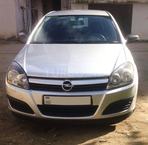 Opel Astra 2005, 240,000 km - 1.6 l - Gəncə