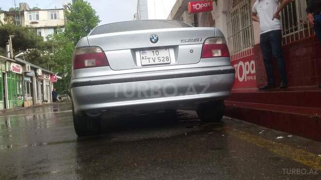 BMW 528 1997, 270,000 km - 2.8 l - Bakı