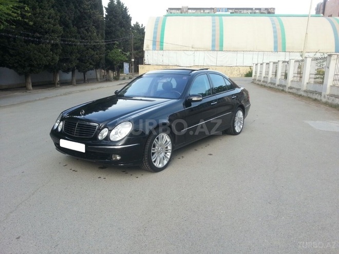Mercedes E 270 2002, 235,300 km - 2.7 l - Bakı