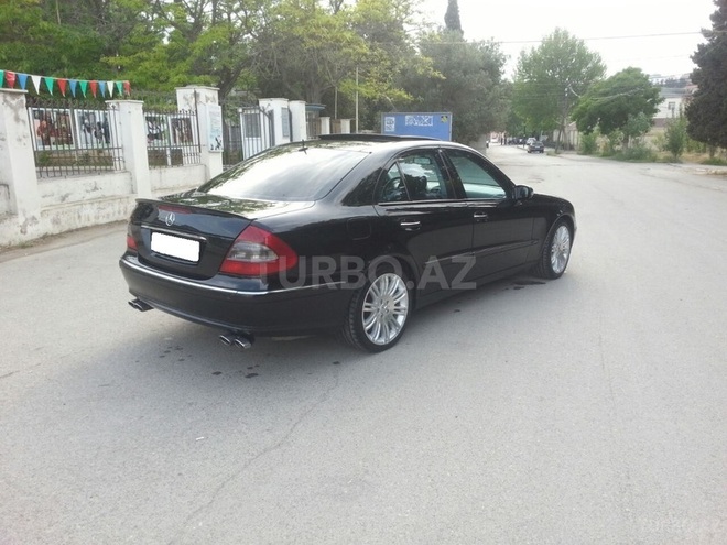 Mercedes E 270 2002, 235,300 km - 2.7 l - Bakı