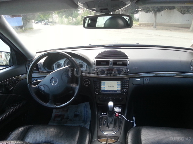 Mercedes E 270 2002, 235,300 km - 2.7 l - Bakı