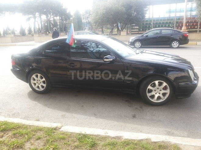 Mercedes CLK 200 2001, 220,000 km - 2.0 l - Bakı