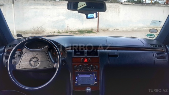 Mercedes E 230 1996, 280,000 km - 2.3 l - Bakı