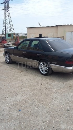 Mercedes E 200 1992, 30,000 km - 2.0 л - Sumqayıt