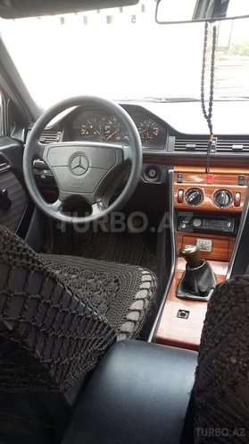 Mercedes E 200 1992, 30,000 km - 2.0 л - Sumqayıt