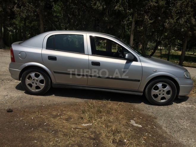 Opel Astra 2001, 218,000 km - 1.6 l - Bakı