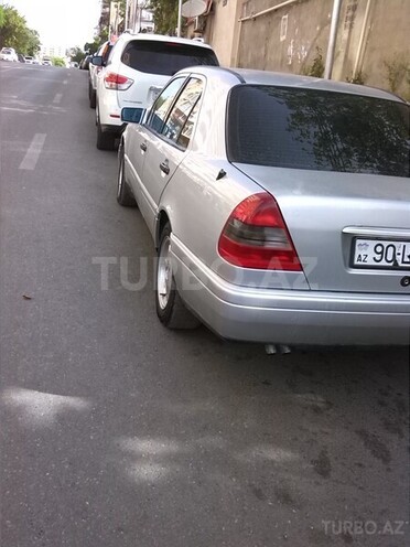Mercedes C 220 1995, 238,000 km - 2.2 l - Bakı