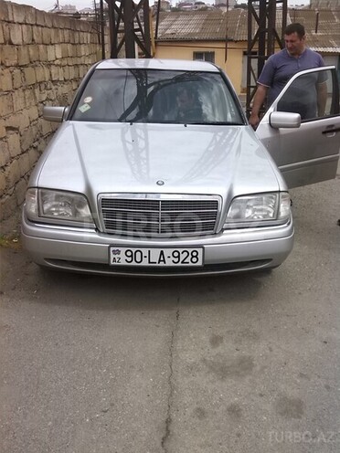 Mercedes C 220 1995, 238,000 km - 2.2 l - Bakı