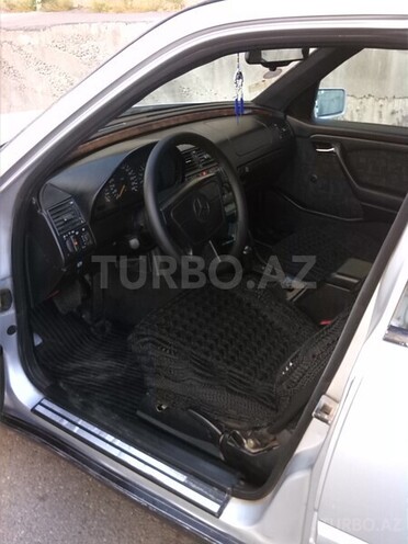 Mercedes C 220 1995, 238,000 km - 2.2 l - Bakı