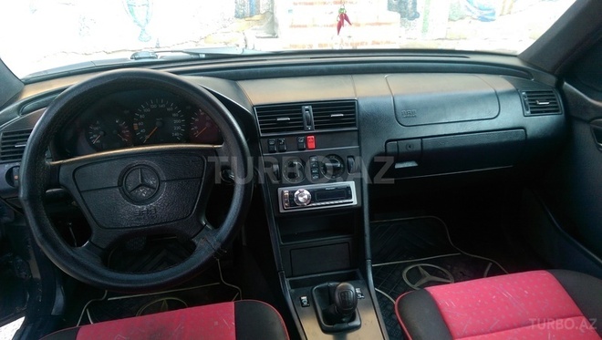 Mercedes C 180 1995, 265,000 km - 1.8 l - Bakı