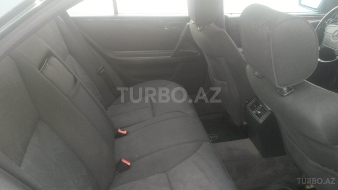Mercedes E 200 1998, 225,000 km - 2.0 l - Bakı