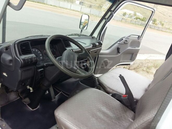 Isuzu NKR 55 E 2007, 200,000 km - 2.8 l - Bakı